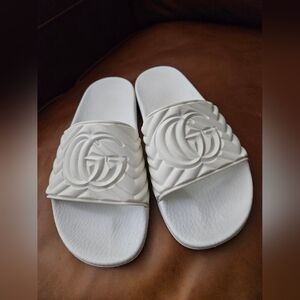 Gucci Marmont Slides White Size 38 Used